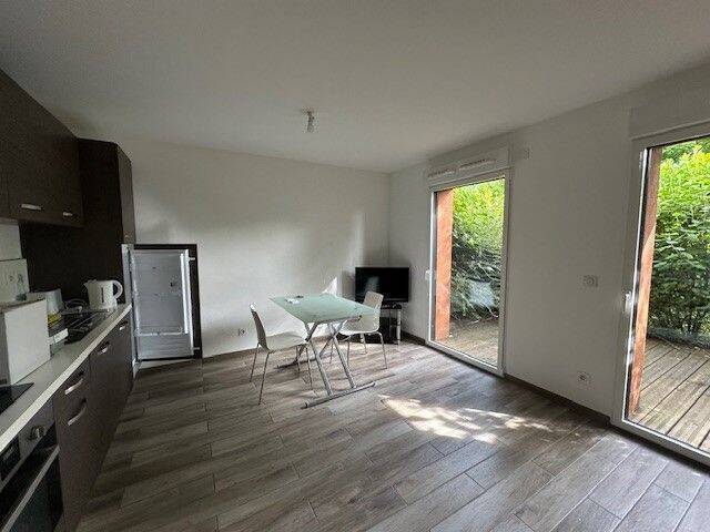 Location appartement 1 pièce à Divonne-les-Bains 01220 - 1 150 €