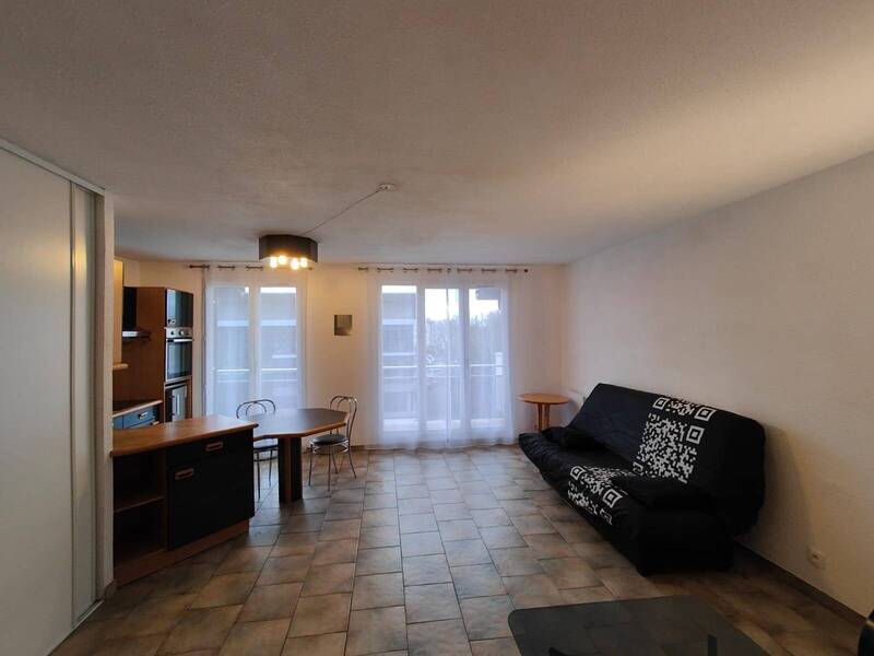 Location appartement 1 pièce à Saint-Genis-Pouilly 01630 - 1 090 €
