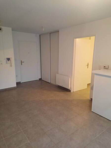 Location appartement 2 pièces à Saint-Genis-Pouilly 01630 - 879 €