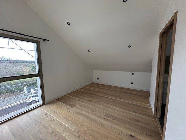 Location appartement 4 pièces à Divonne-les-Bains 01220 - 3 400 €