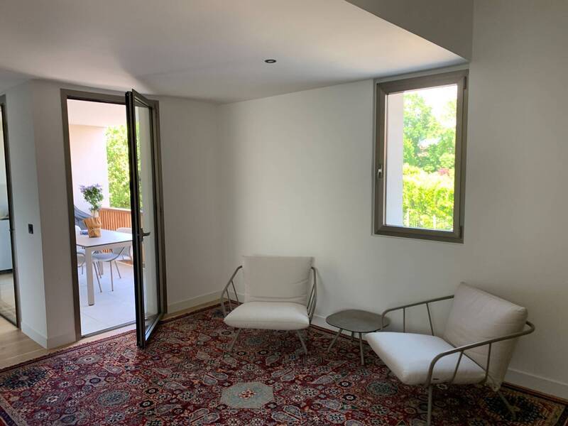 Rent apartment 4 rooms in Divonne-les-Bains 01220 - 3 140 €