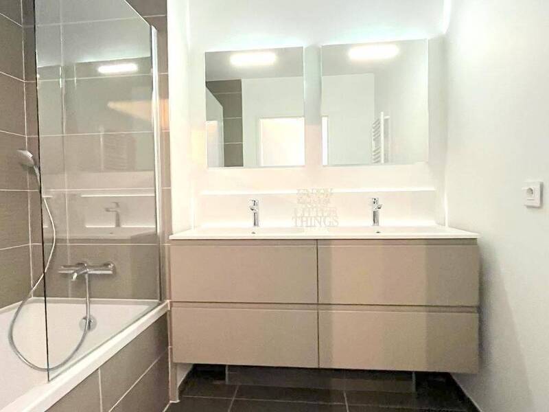 Location appartement 3 pièces à Divonne-les-Bains 01220 - 2 190 €