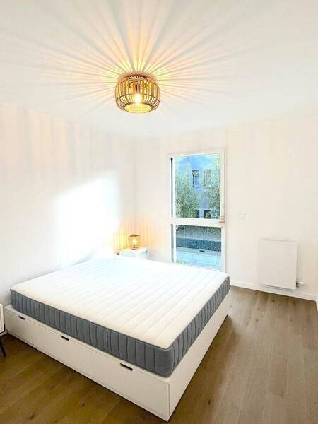 Location appartement 3 pièces à Divonne-les-Bains 01220 - 2 190 €