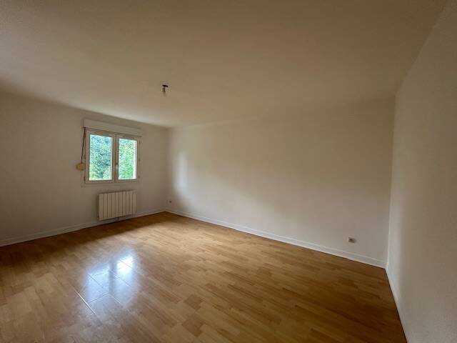 Rent apartment in Gex 01170 - 1 090 €