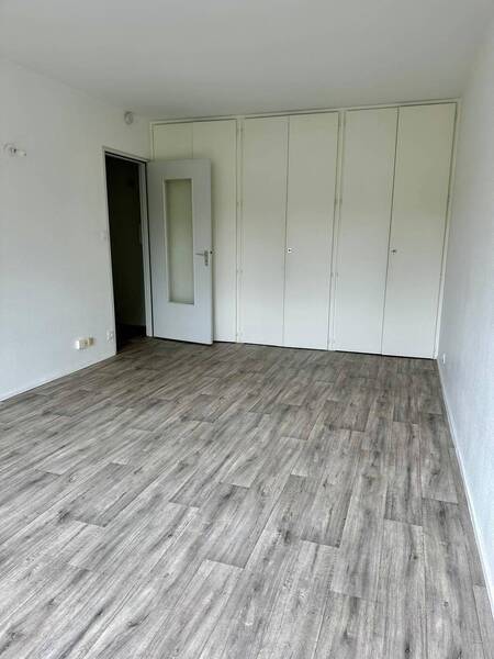 Location appartement 1 pièce à Ferney-Voltaire 01210 - 945 €