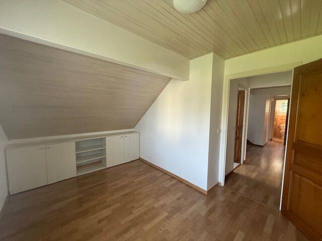 Location maison 6 pièces à Sauverny 01220 - 3 200 €