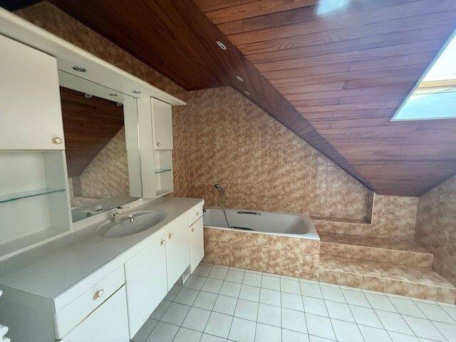 Location maison 6 pièces à Sauverny 01220 - 3 200 €