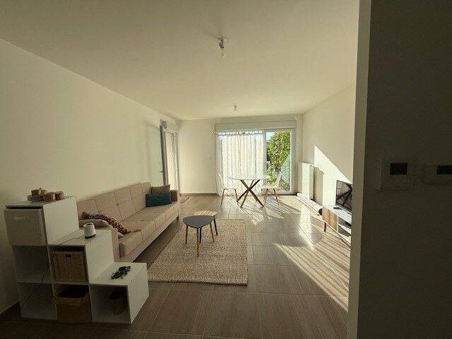 Location appartement 2 pièces à Divonne-les-Bains 01220 - 1 590 €