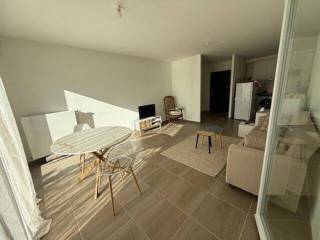 Location appartement 2 pièces à Divonne-les-Bains 01220 - 1 590 €