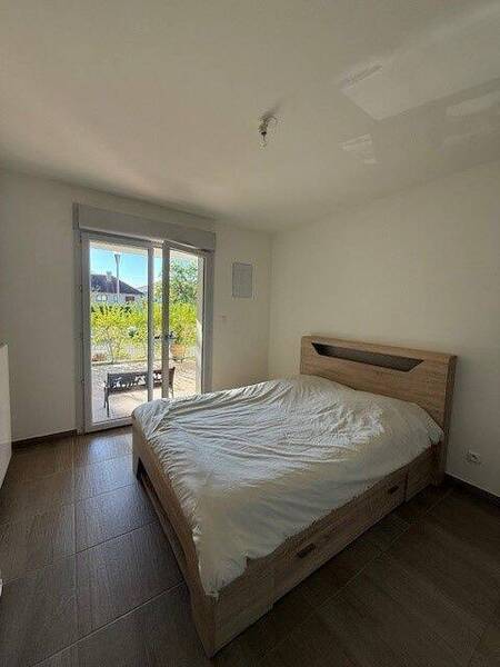 Location appartement 2 pièces à Divonne-les-Bains 01220 - 1 590 €