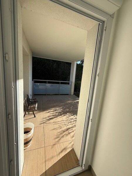 Location appartement 2 pièces à Divonne-les-Bains 01220 - 1 590 €