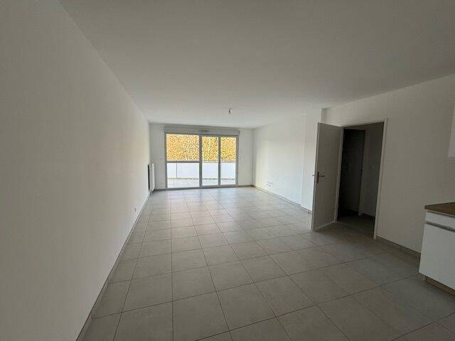 Location appartement à Saint-Genis-Pouilly 01630 - 2 145 €