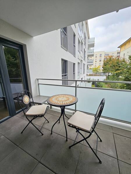 Rent apartment 2 rooms in Ferney-Voltaire 01210 - 1 490 €