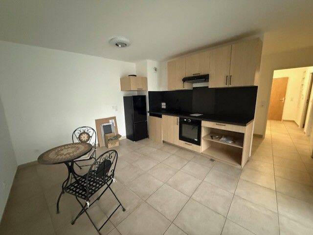 Rent apartment 2 rooms in Ferney-Voltaire 01210 - 1 490 €