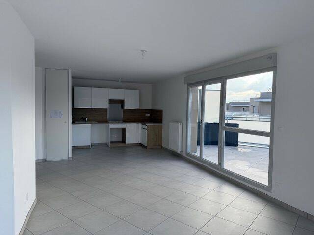 Location appartement à Saint-Genis-Pouilly 01630 - 2 385 €
