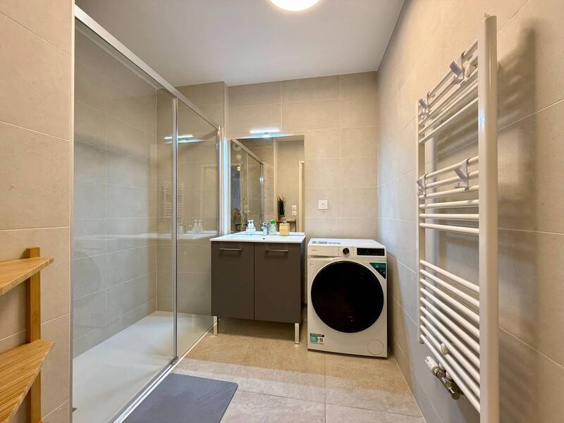 Rent apartment 2 rooms in Divonne-les-Bains 01220 - 1 670 €