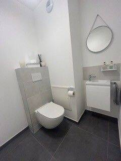 Location appartement 2 pièces à Divonne-les-Bains 01220 - 1 800 €