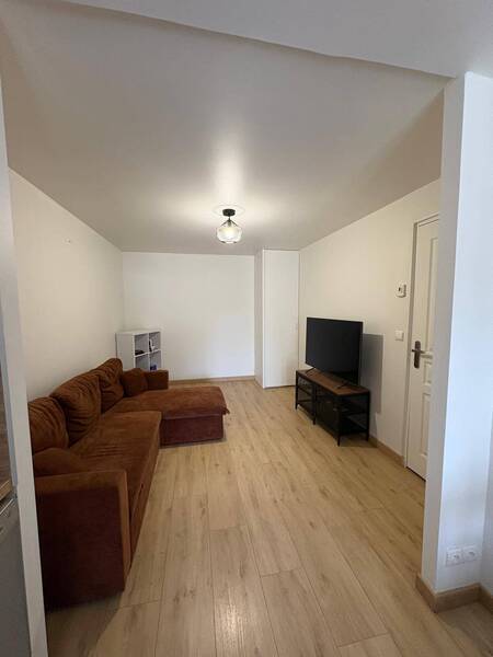 Location appartement 2 pièces à Divonne-les-Bains 01220 - 1 400 €