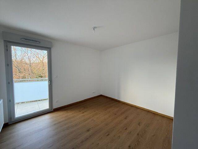 Location appartement 3 pièces à Saint-Genis-Pouilly 01630 - 1 655 €