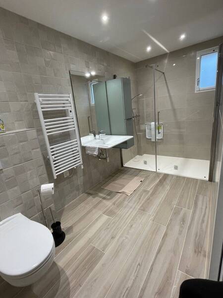 Location appartement 2 pièces à Grilly 01220 - 1 400 €