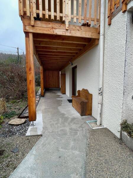 Location appartement 2 pièces à Grilly 01220 - 1 400 €