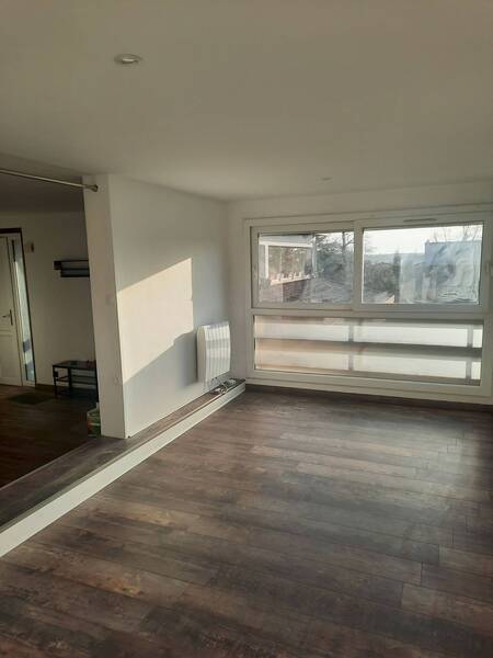 Location appartement 2 pièces à Sauverny 01220 - 1 350 €