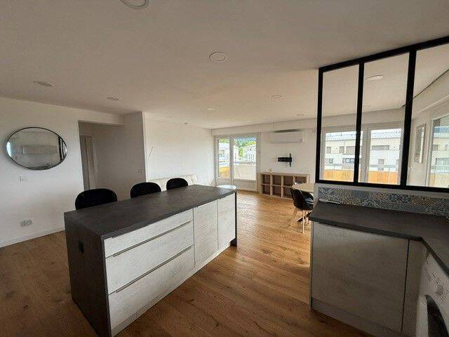 Location appartement 4 pièces à Gex 01170 - 1 890 €