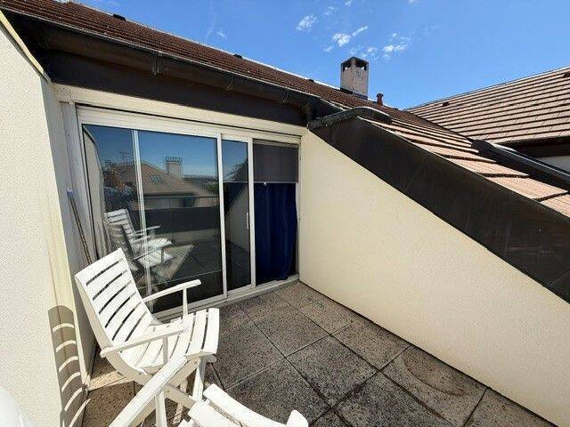 Location appartement 2 pièces à Divonne-les-Bains 01220 - 1 700 €