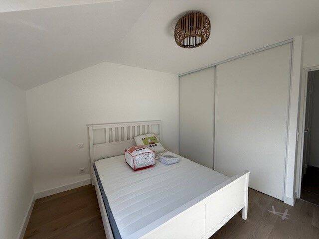 Location appartement 3 pièces à Ferney-Voltaire 01210 - 2 040 €