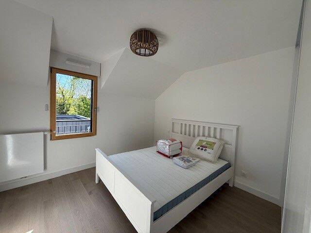Location appartement 3 pièces à Ferney-Voltaire 01210 - 2 040 €