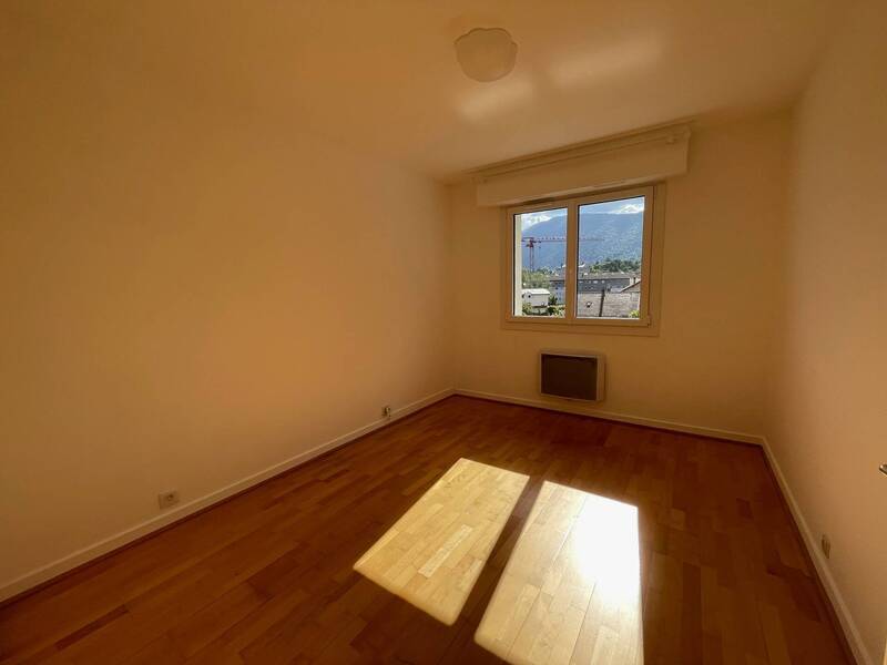 Location appartement à Gex 01170 - 1 800 €