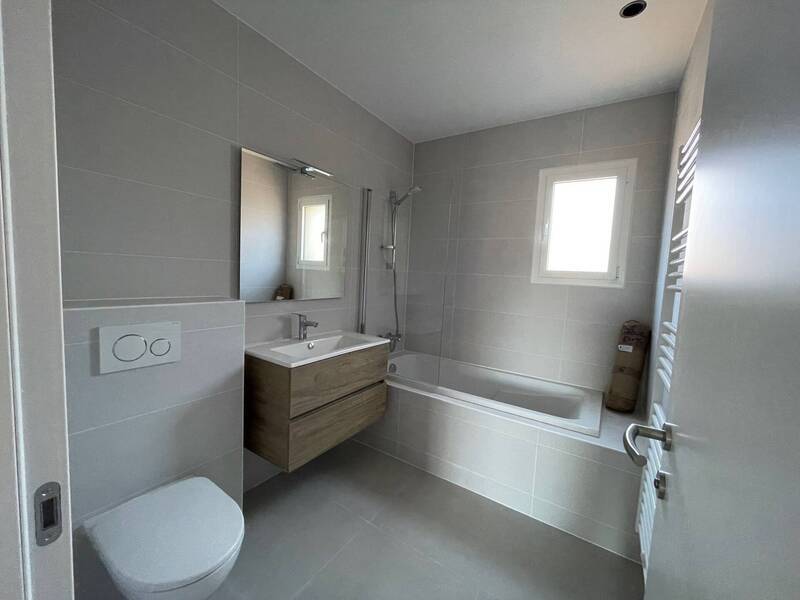 Location appartement à Échenevex 01170 - 2 500 €