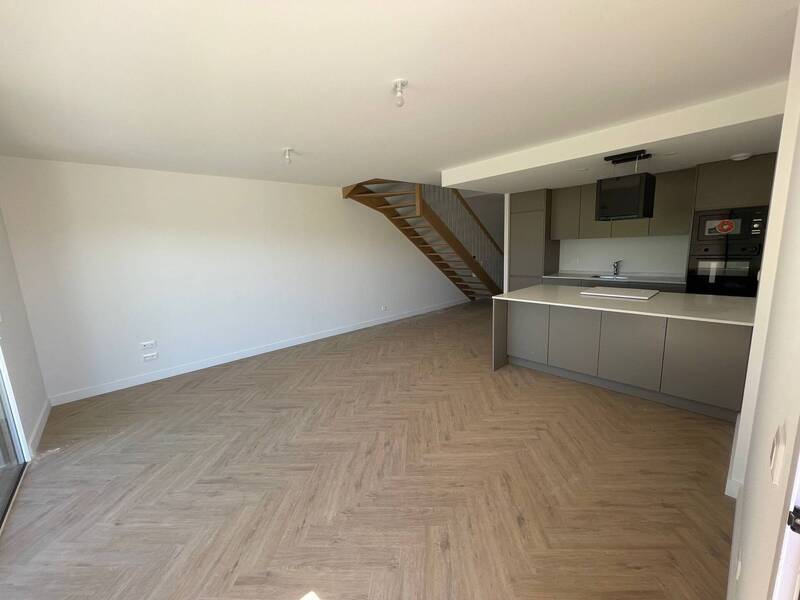 Location appartement à Échenevex 01170 - 2 400 €