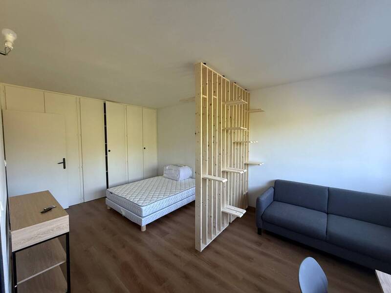 Location appartement 1 pièce à Ferney-Voltaire 01210 - 1 140 €