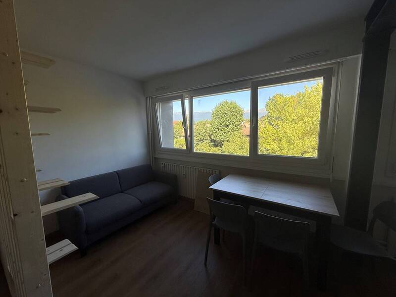 Location appartement 1 pièce à Ferney-Voltaire 01210 - 1 140 €