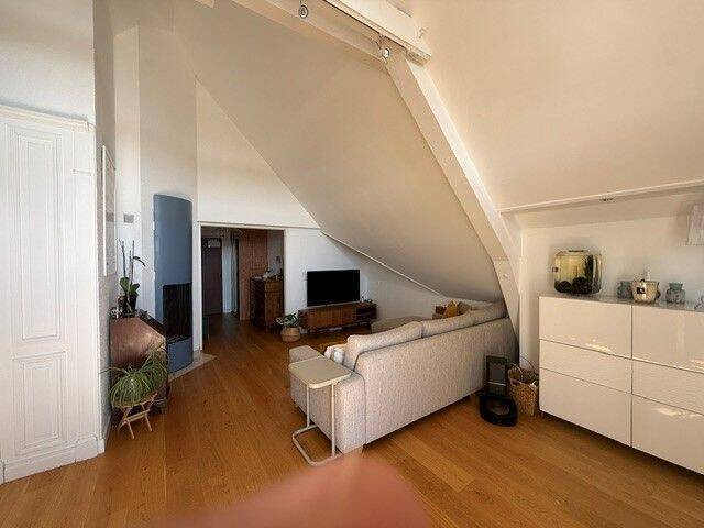 Location appartement 3 pièces à DIVONNE LES BAINS 01220 - 2 750 €