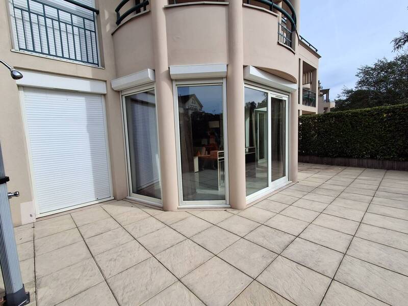 Location appartement à Divonne-les-Bains 01220 - 1 790 €