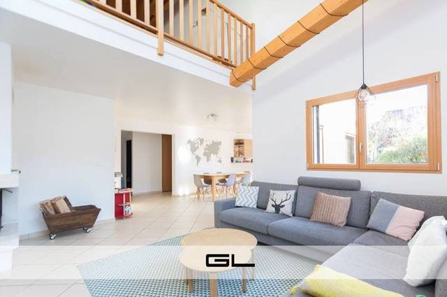 Rent Apartment 5 rooms Divonne-les-Bains 01220