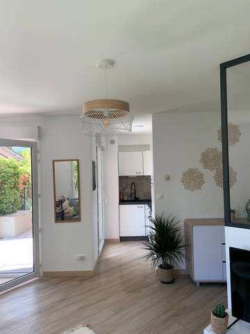 Location Appartement 1 pièce Divonne-les-Bains 01220