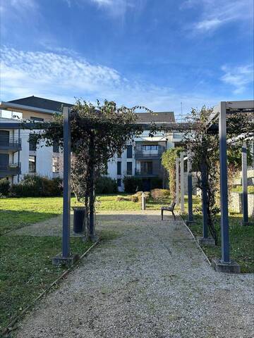 Rent Apartment 3 rooms Divonne-les-Bains 01220