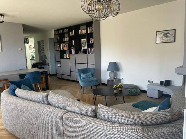 Location Appartement 6 pièces Divonne-les-Bains 01220