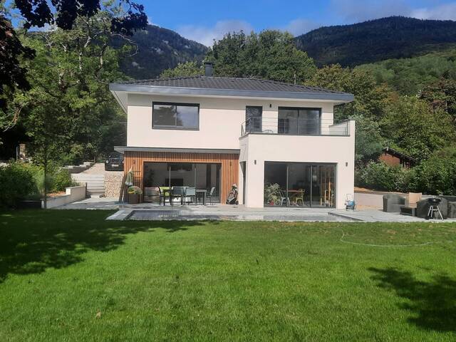 Sale House 4 rooms Divonne-les-Bains 01220