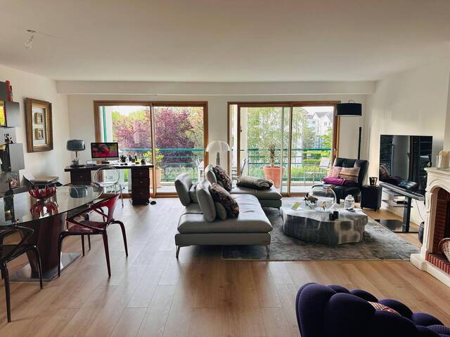 Vente Appartement 4 pièces Divonne-les-Bains 01220