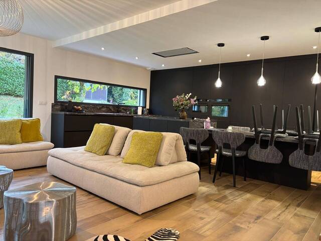 Vente Maison 6 pièces Divonne-les-Bains 01220