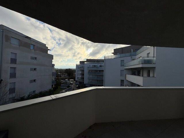 Rent Apartment Saint-Genis-Pouilly 01630