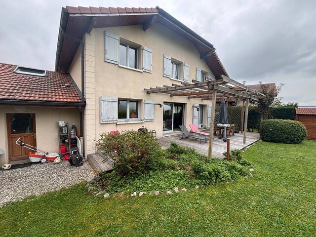Sale House 6 rooms Vesancy 01170