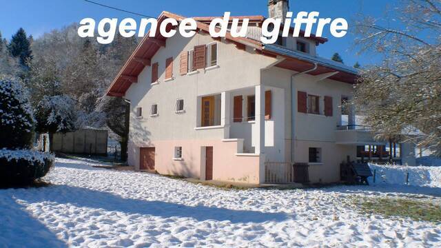 Vente Chalet 13 pièces 200 m² Morillon 74440