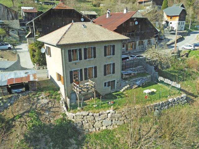 Vente Chalet maison ancienne 7 pièces 103 m² Taninges 74440