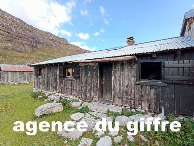 Vente Chalet 1 pièce 40 m² Sixt-Fer-à-Cheval 74740