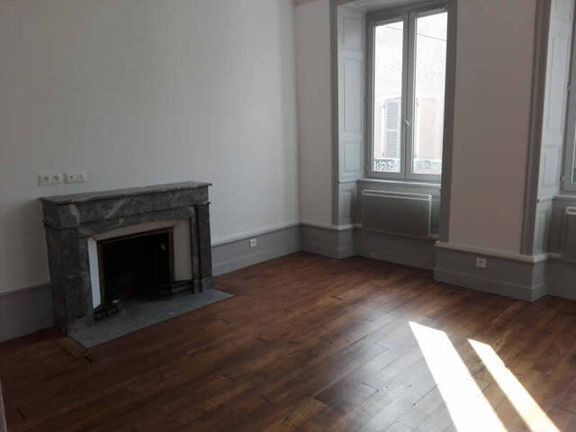 Location appartement 3 pièces 47 m² à Chalamont (01320)
